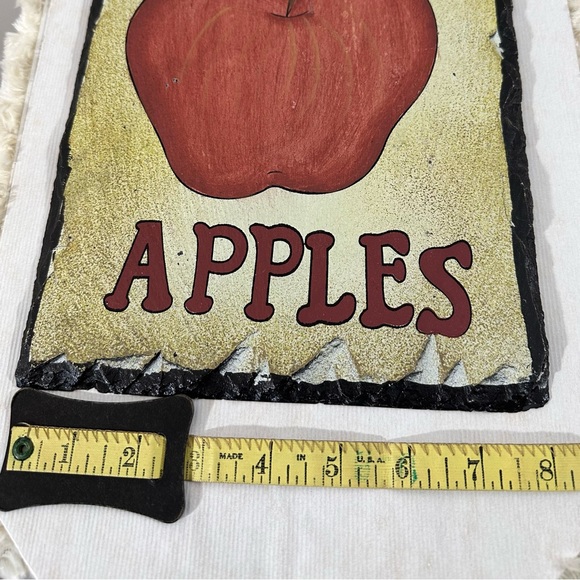 🍎Fresh Apple Hand Painted Hanging Sign made of Natural Slate - Picture 5 of 9
